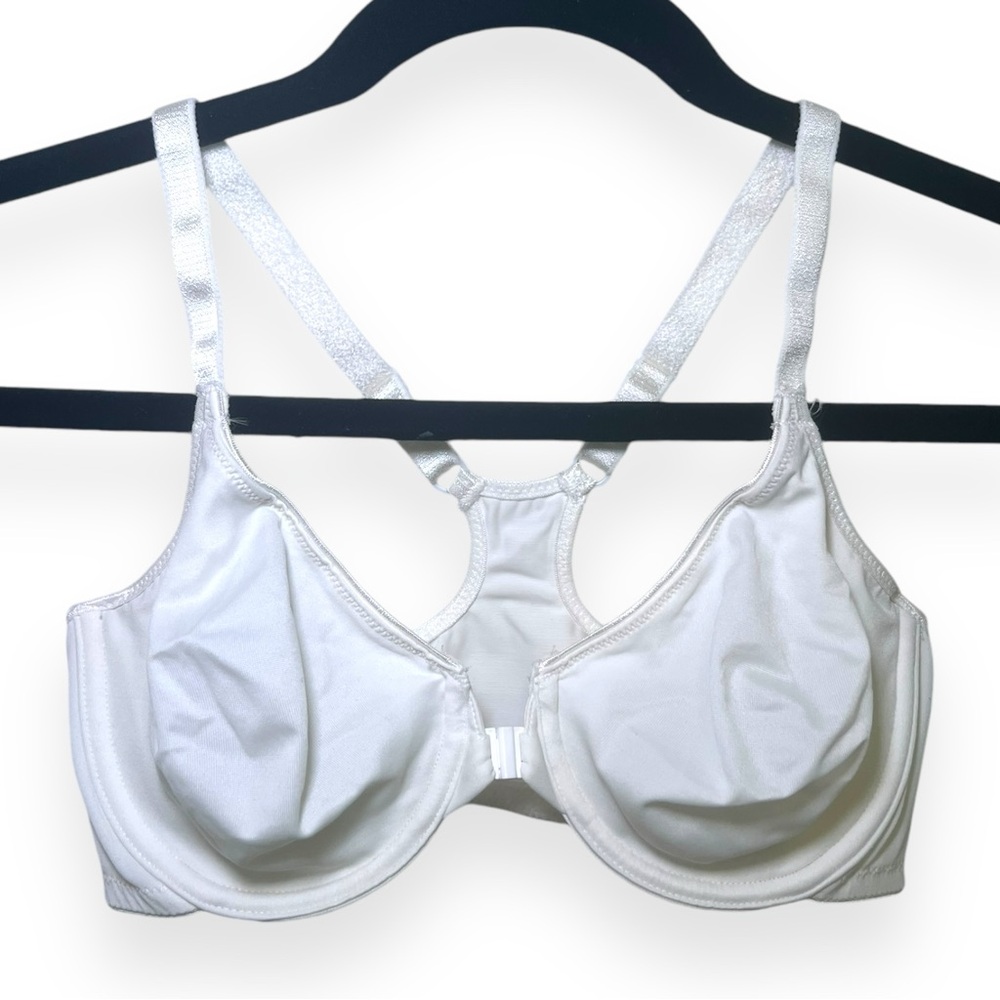Vintage Vanity Fair White Seamless Underwire Bra 34C